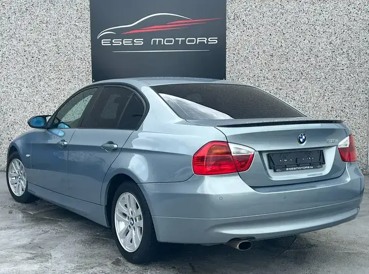 BMW 318 i