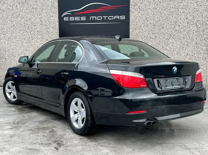 BMW 523 iA