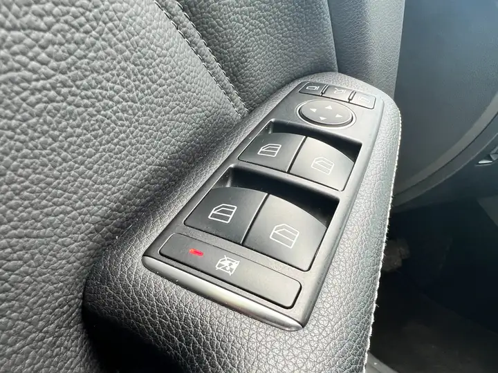 Mercedes-Benz B 180 d