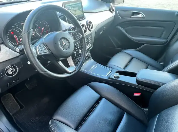 Mercedes-Benz B 180 d